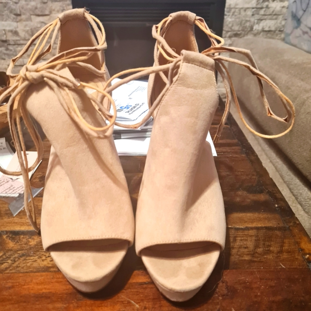 Suede Stilettos, Excellent Condition, Light Camel, Lace up the Leg.